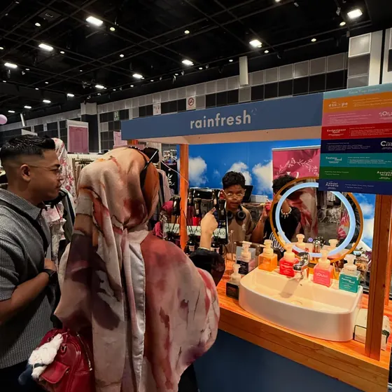 Visitors at the Rainfresh booth, December 2025