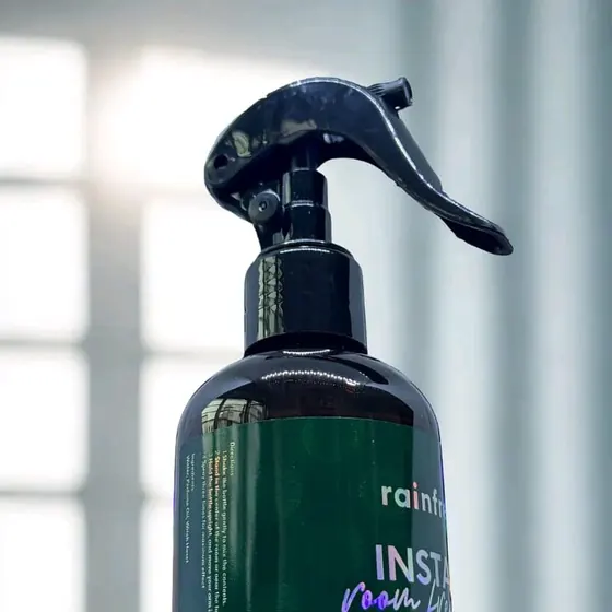 Close-up of the locking spray nozzle
